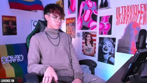 David     Independent Model online show from December 2024 04:59:02 AM