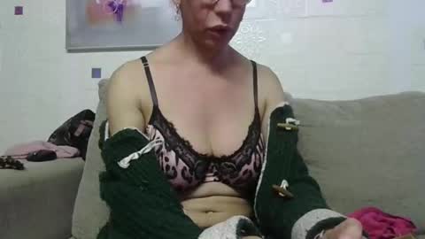 cinthia2525 online show from March 2025 12:09:02 PM