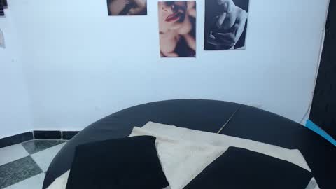 Cinthya online show from November 2025 06:31:02 PM