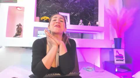 Cinthya  online show from February 2026 02:29:01 PM