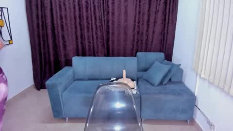  CINTIA  online show from November 2025 11:43:02 AM