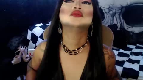 Snapshot of cj_parker69 chatting on January 2026 05:11:02 AM QUEEN CESS online show from January 2026 05:11:02 AM