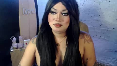 Snapshot of cj_parker69 chatting on April 2026 05:24:01 PM QUEEN CESS online show from April 2026 05:24:01 PM