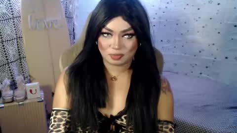 Snapshot of cj_parker69 chatting on April 2026 06:19:01 PM QUEEN CESS online show from April 2026 06:19:01 PM