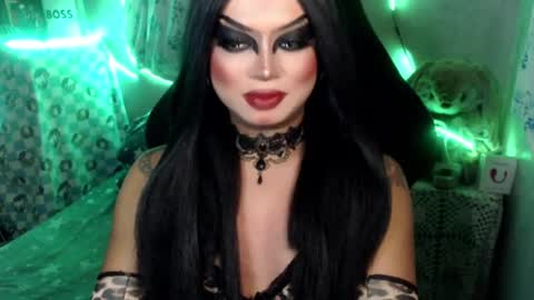 Snapshot of cj_parker69 chatting on July 2026 07:13:01 PM QUEEN CESS online show from July 2026 07:13:01 PM