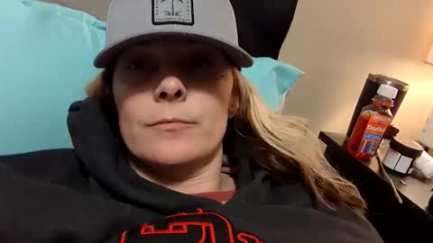 cj_wunderlust online show from October 2025 02:44:01 AM