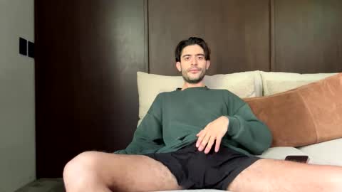 ckeefer96 online show from December 2025 04:15:01 PM