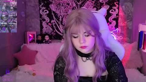 Claire Faers online show from November 2025 07:04:02 PM