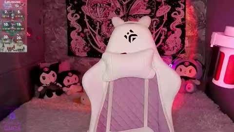 Claire Faers online show from December 2025 02:45:02 PM