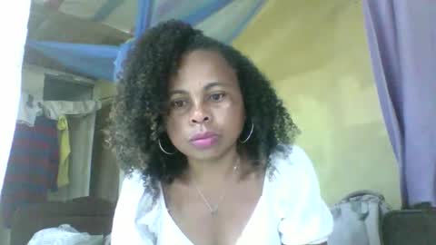 Snapshot of clairette9794 chatting on June 2026 03:07:01 AM clairette9794 online show from June 2026 03:07:01 AM