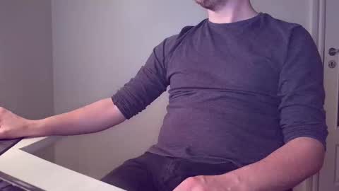 clamshive7 online show from February 2026 08:38:01 PM