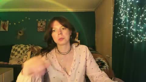 Snapshot of clancyosbourne chatting on May 2026 07:45:01 PM Clancy online show from May 2026 07:45:01 PM