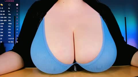 Clara  online show from December 2024 03:36:01 AM