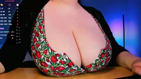 Clara  online show from February 2025 10:42:02 PM