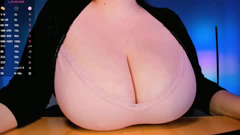 Clara  online show from February 2025 01:46:02 AM