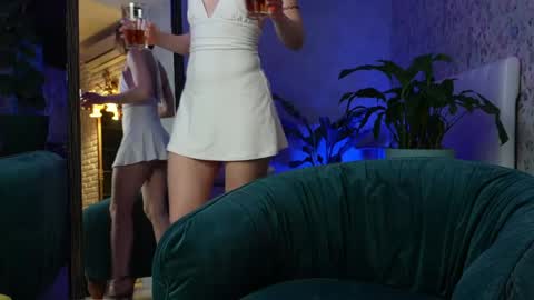 Clara online show from March 2026 07:18:02 PM