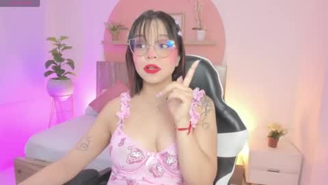 C L A R A online show from May 2026 02:41:01 AM