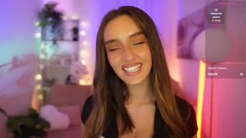 Clara smile online show from March 2026 07:53:02 PM