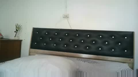 claralafontaine online show from April 2026 02:14:01 AM