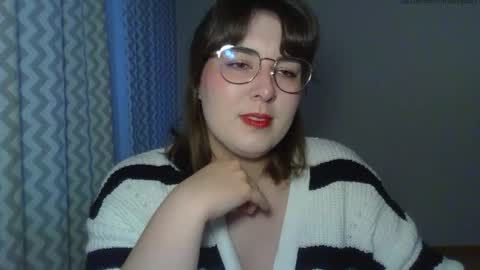 Snapshot of claralovely chatting on May 2026 04:23:02 PM Clara online show from May 2026 04:23:02 PM
