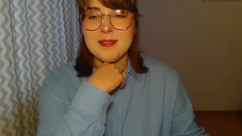 Snapshot of claralovely chatting on May 2026 05:32:02 PM Clara online show from May 2026 05:32:02 PM