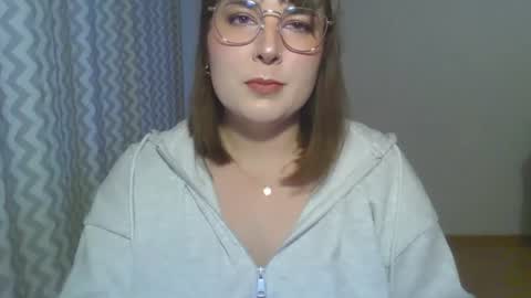 Snapshot of claralovely chatting on June 2026 06:50:01 PM Clara online show from June 2026 06:50:01 PM