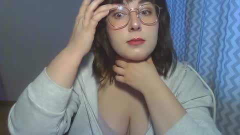 Snapshot of claralovely chatting on June 2026 04:31:01 PM Clara online show from June 2026 04:31:01 PM