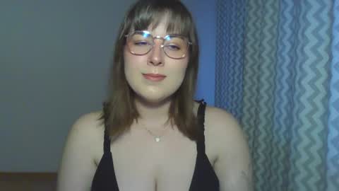 Snapshot of claralovely chatting on June 2026 06:38:01 PM Clara online show from June 2026 06:38:01 PM