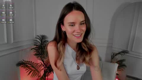 Snapshot of clare_ff chatting on September 2025 01:46:01 PM Claire online show from September 2025 01:46:01 PM