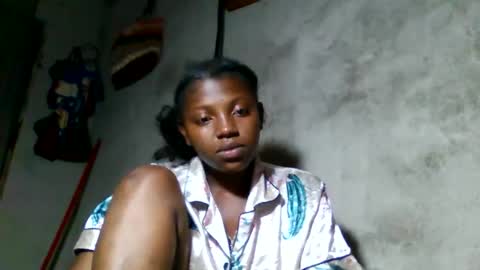 clarisse98 online show from May 2026 12:05:01 AM