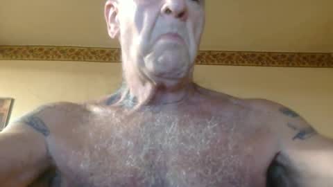 Snapshot of classic_rock_and_oldies chatting on June 2026 07:21:02 AM Pizza online show from June 2026 07:21:02 AM