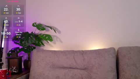Cassy Classy online show from July 2026 04:05:01 PM