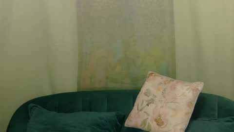 Classy Tinna online show from January 2025 11:53:01 AM