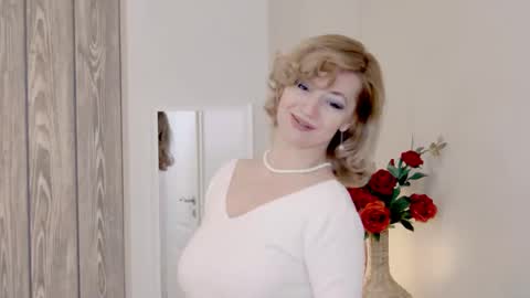 Classy Tinna online show from March 2026 08:17:01 AM