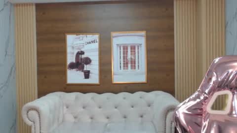 Snapshot of claudina_s chatting on October 2025 01:56:01 PM Claudina online show from October 2025 01:56:01 PM