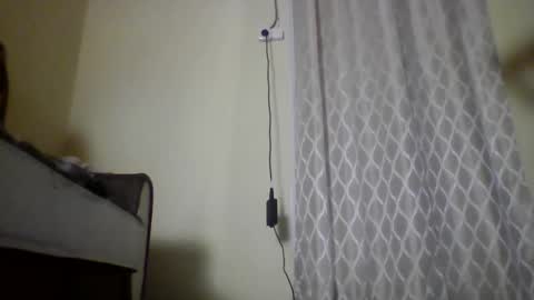 claudy97300 online show from April 2026 06:39:01 PM