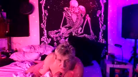 Snapshot of cleanhole4you chatting on March 2026 04:24:02 AM cleanhole4you online show from March 2026 04:24:02 AM