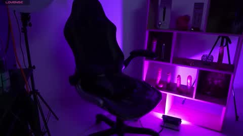 Cleo Adams online show from March 2026 05:13:02 AM