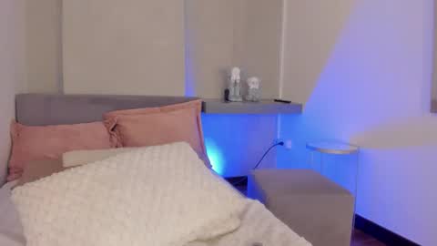 . Cleo Jhonson . online show from February 2026 06:26:01 AM