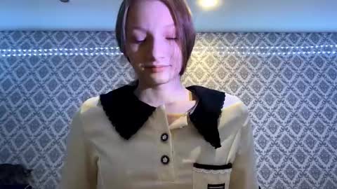 Cleo online show from December 2025 06:12:02 PM