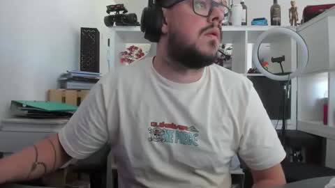 clitlicker1511 online show from May 2026 04:22:01 PM