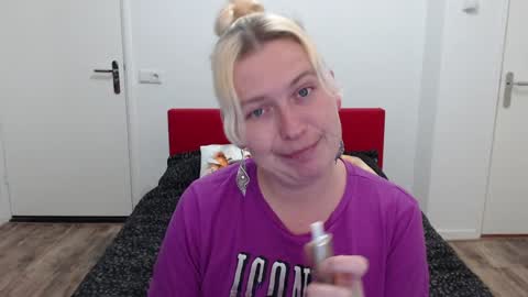 Syl  online show from January 2025 06:00:01 PM