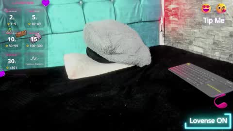 Snapshot of cloe66 chatting on October 2025 12:56:01 PM cloe66 online show from October 2025 12:56:01 PM