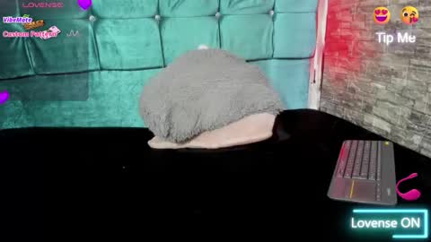 Snapshot of cloe66 chatting on November 2025 05:45:01 PM cloe66 online show from November 2025 05:45:01 PM