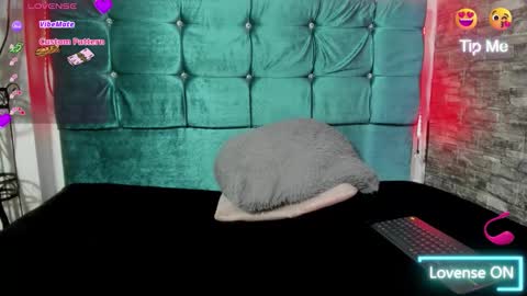 Snapshot of cloe66 chatting on November 2025 05:02:01 PM cloe66 online show from November 2025 05:02:01 PM