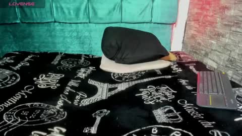 cloe66 online show from April 2026 01:58:02 PM