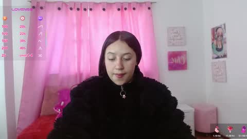 cloe_7 online show from March 2026 11:48:01 AM