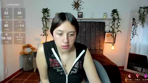 Snapshot of cloe_7 chatting on June 2026 12:18:01 PM cloe_7 online show from June 2026 12:18:01 PM
