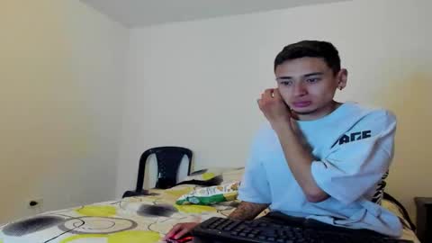 Cloe and Taylor online show from February 2026 10:24:01 AM