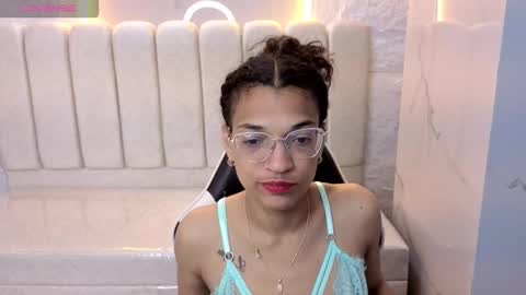 cloee online show from October 2025 07:51:01 AM
